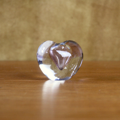 Organic Modernism glass heart vase designed by Timo Sarpaneva for Iittala
