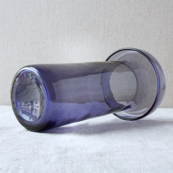 Modernist glass vase designed by Nanny Still for Riihimaen Lasi Oy, 1960, Finland