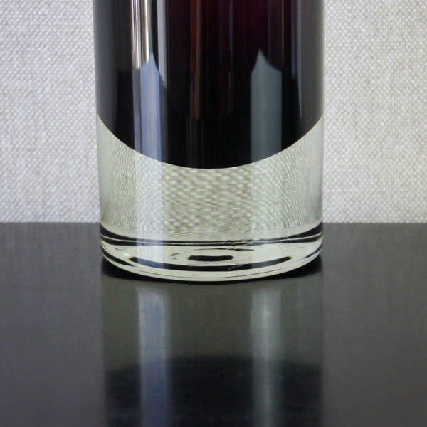 Riihimaki Finnish Modernist cased glass vase detail 