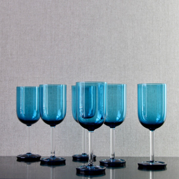 Vintage blue glass Riihimaen Lasi Oy Harlekiini wine glasses by Nanny Still