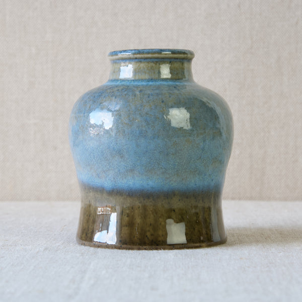 Rörstrand STA vase designed by Carl-Harry Stålhane, 1960's, featuring a rare and unusual sky blue and brown ombre dipped glaze